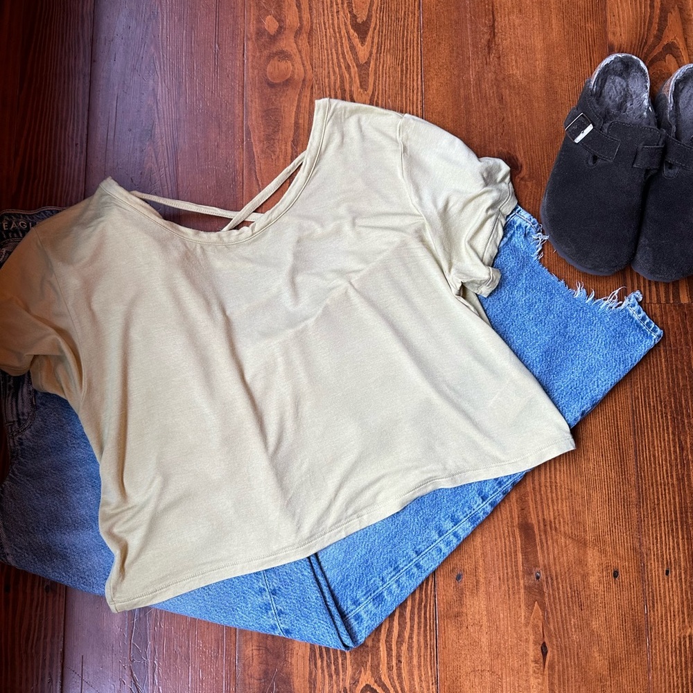 American Eagle Soft-n-Sexy Crop Top